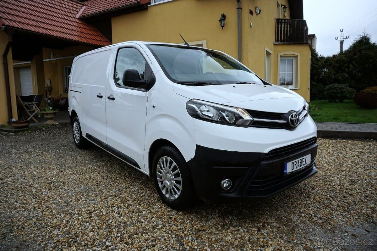 2021 Toyota PROACE