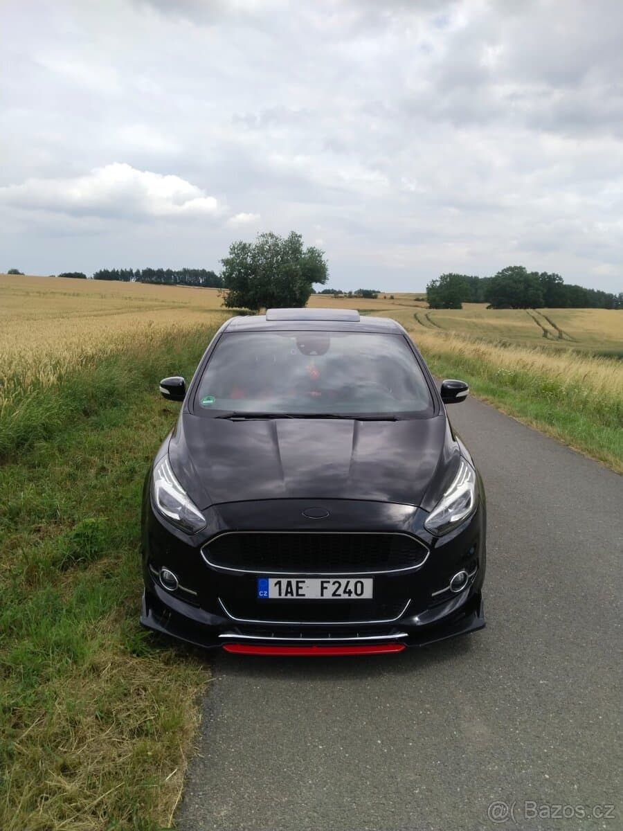 2019 Ford S-MAX