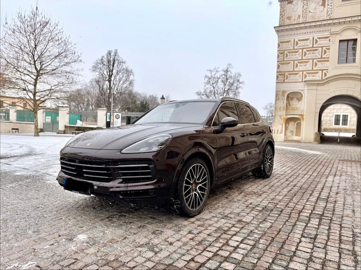 2018 Porsche CAYENNE