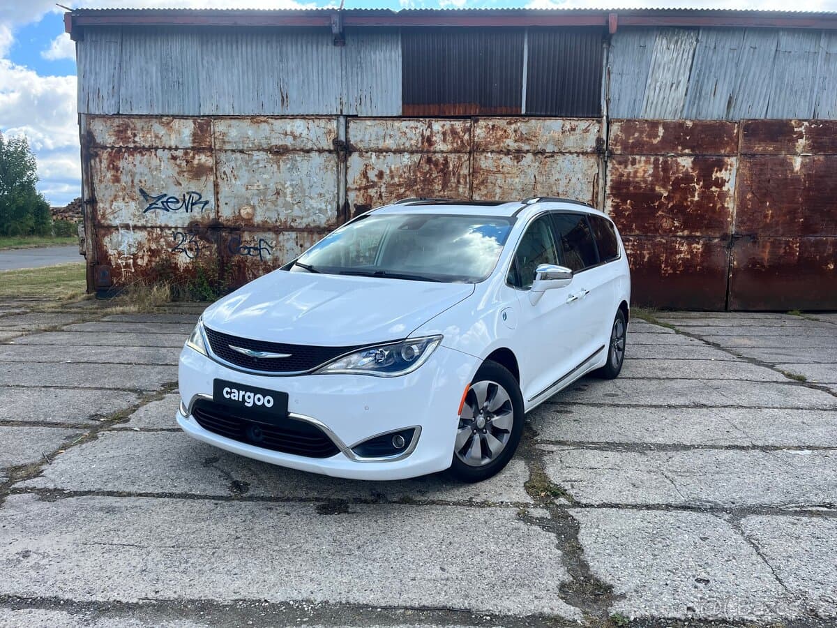 2018 Chrysler PACIFICA
