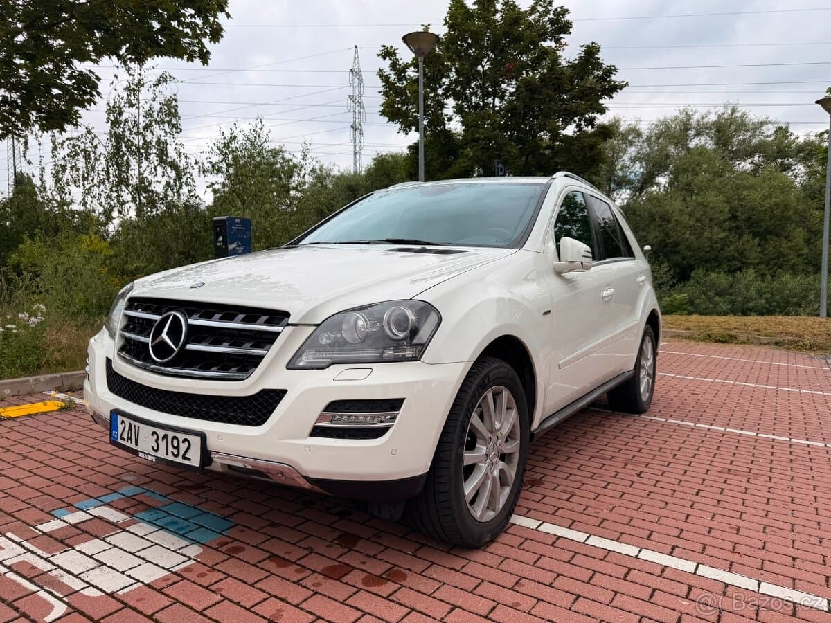 2011 Mercedes-Benz M-CLASS