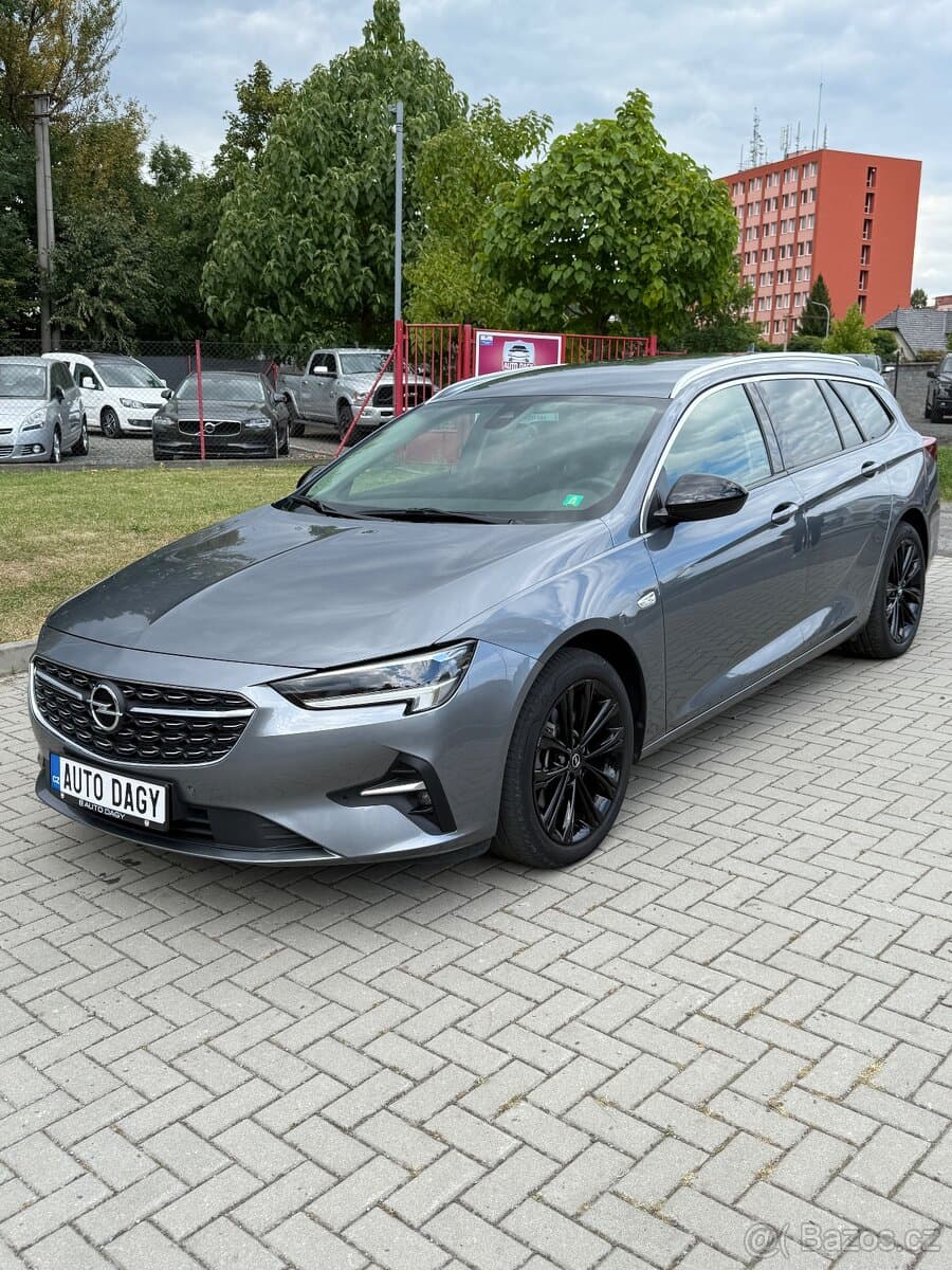 2021 Opel INSIGNIA