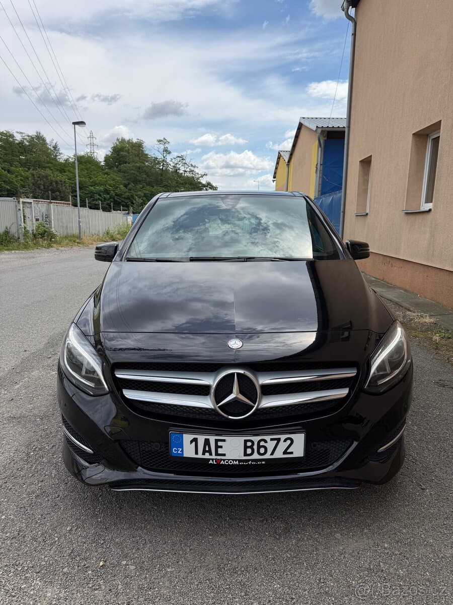 2016 Mercedes-Benz OSTATNÍ