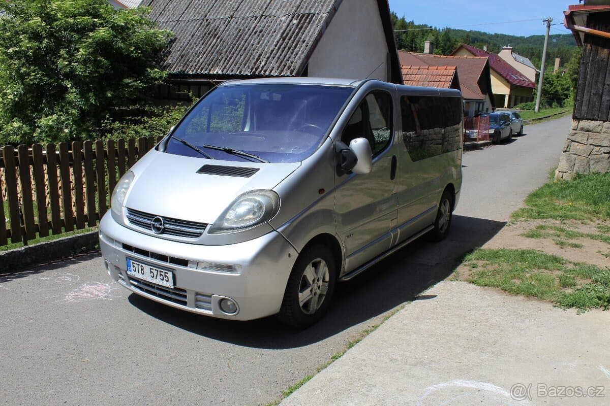 2005 Opel VIVARO