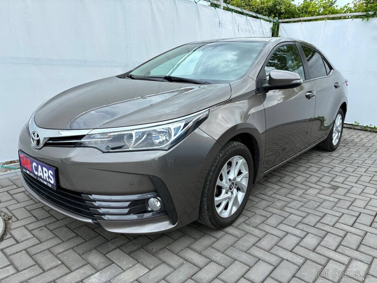2018 Toyota COROLLA