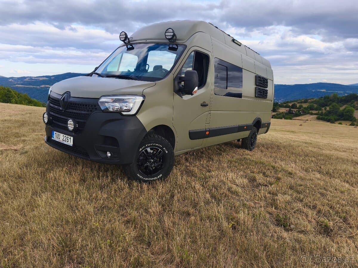 2023 Renault MASTER