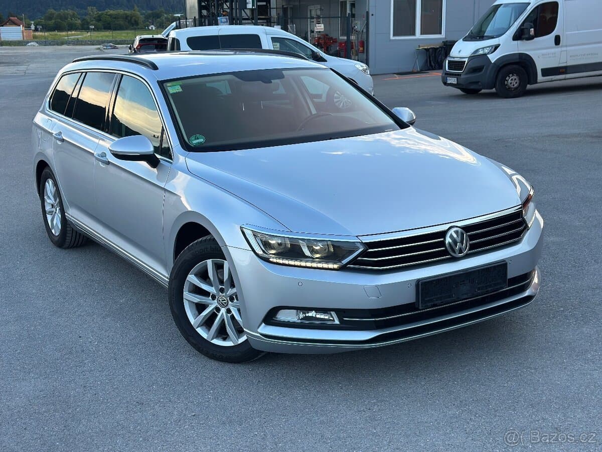 2017 Volkswagen PASSAT