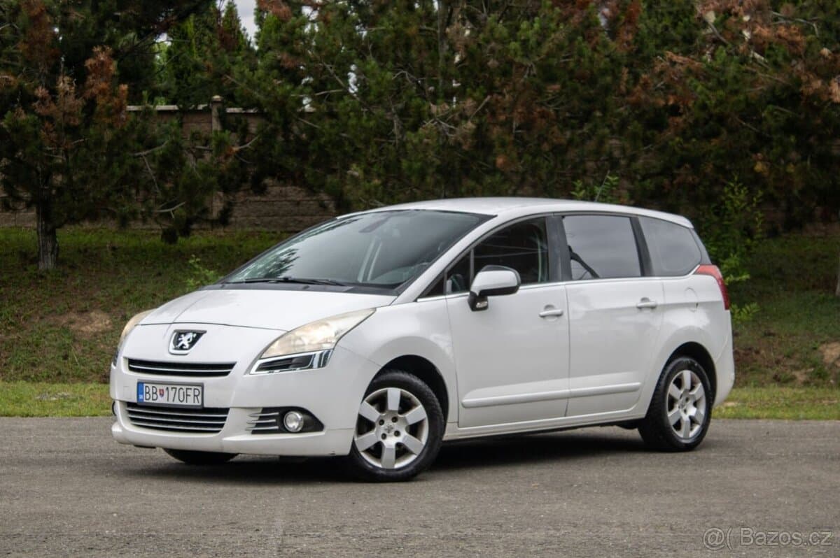 2011 Peugeot 5008