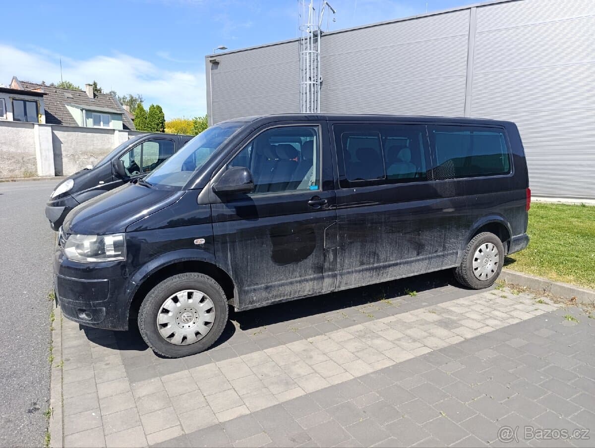 2010 Volkswagen CARAVELLE