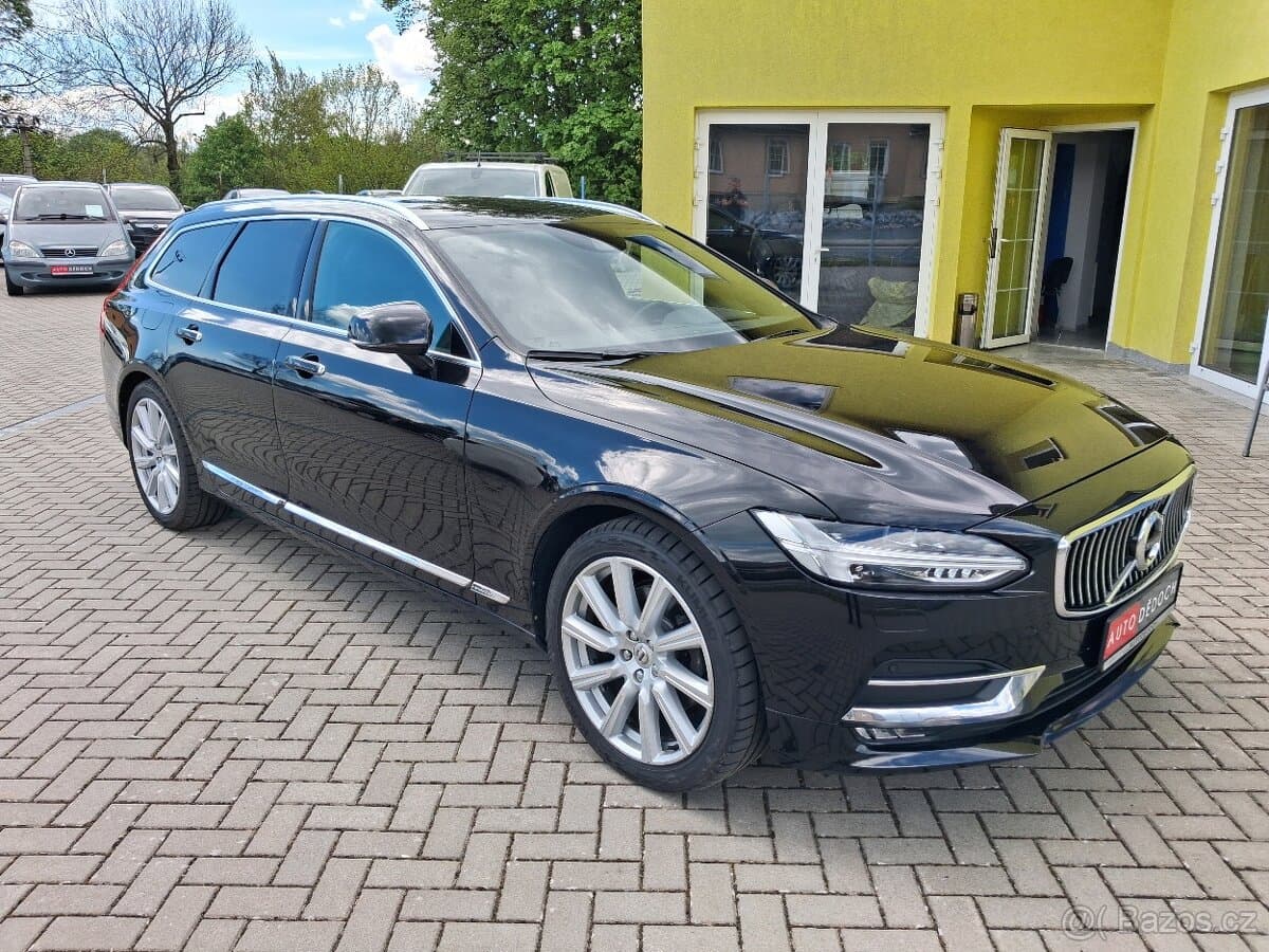 2017 Volvo V90