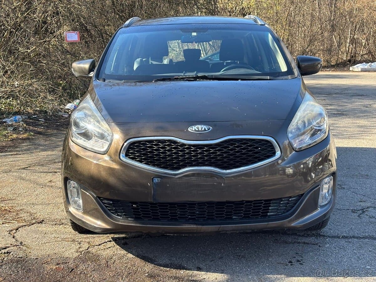 2013 Kia CARENS
