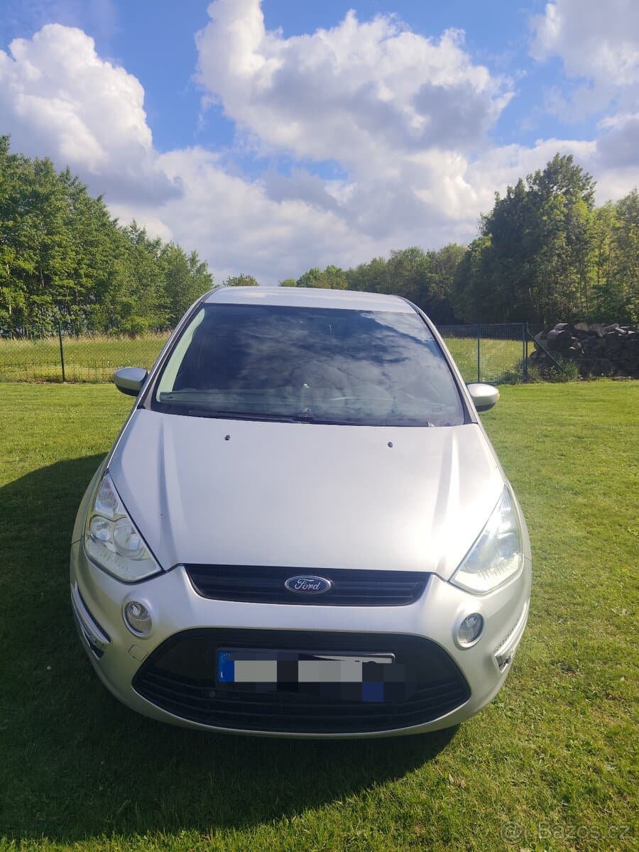 2014 Ford S-MAX