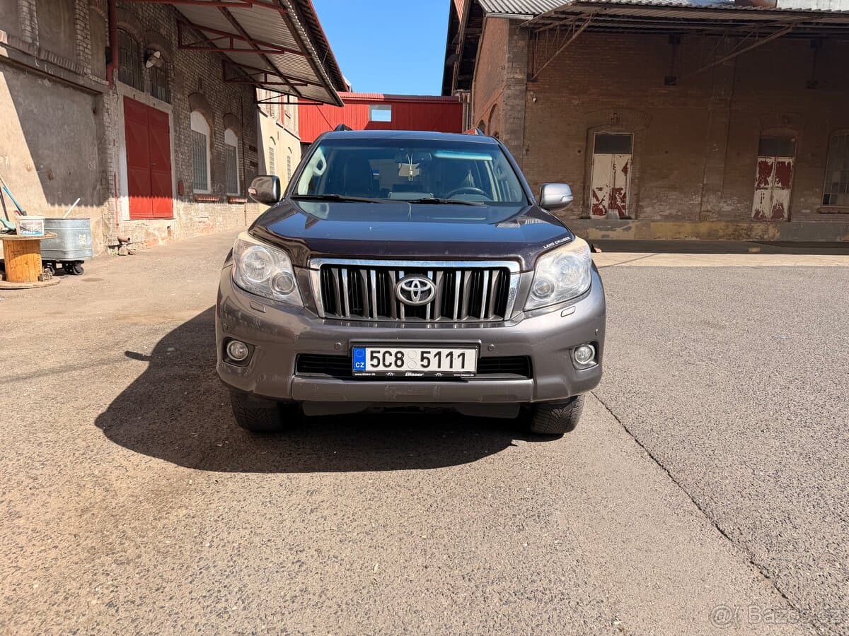 2012 Toyota LAND CRUISER