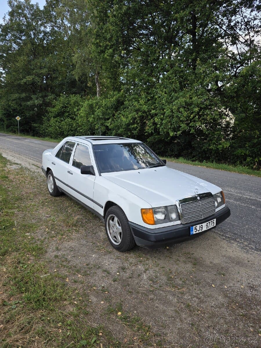 1987 Mercedes-Benz OSTATNÍ