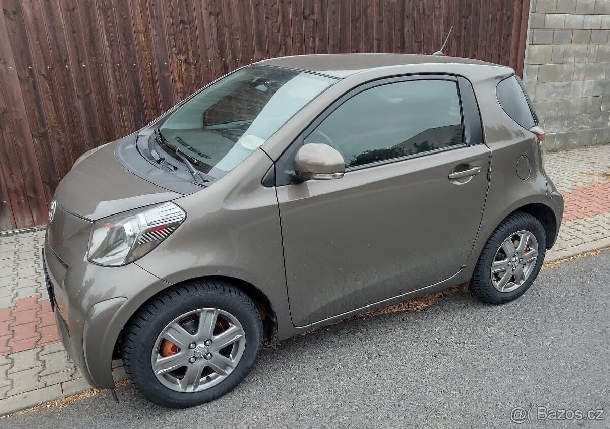 2010 Toyota OSTATNÍ