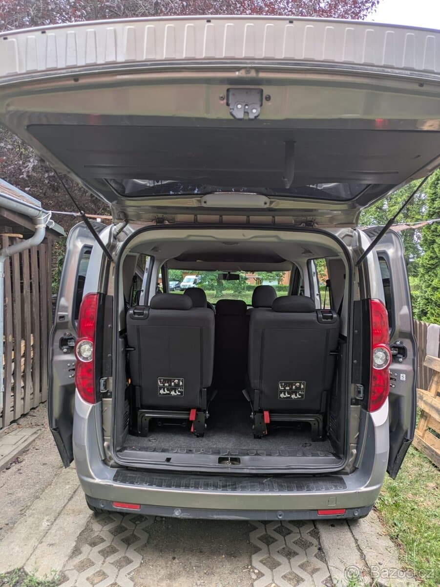 2013 Opel COMBO