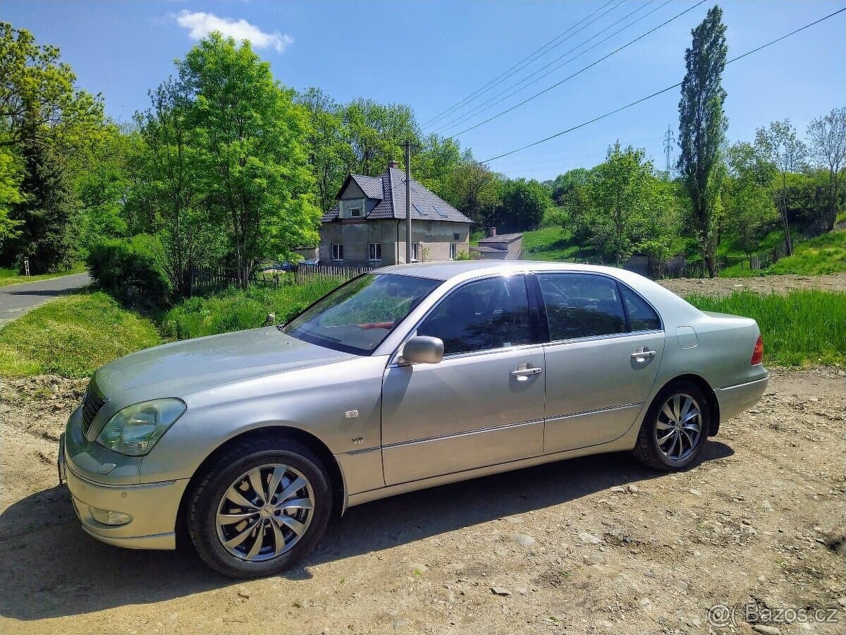 2003 Lexus LS