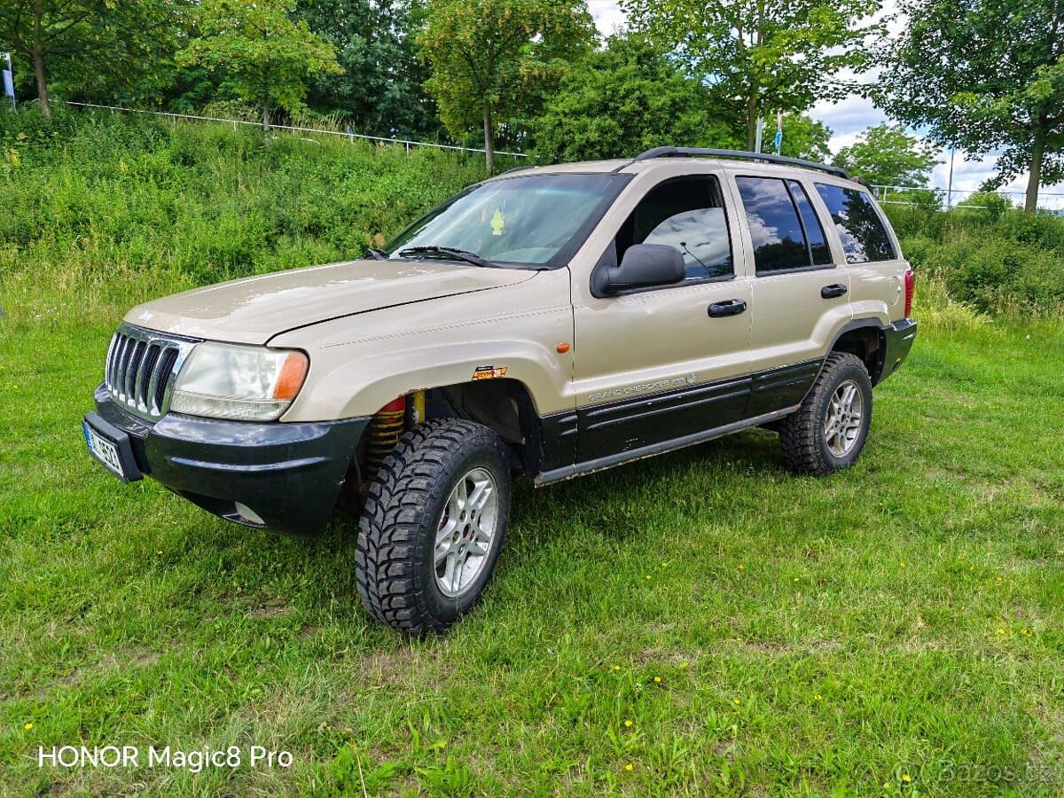 Jeep CHEROKEE