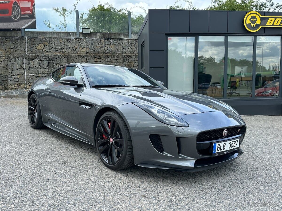 2016 Jaguar F-TYPE