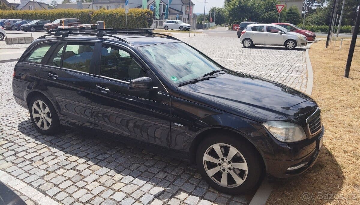2010 Mercedes-Benz OSTATNÍ