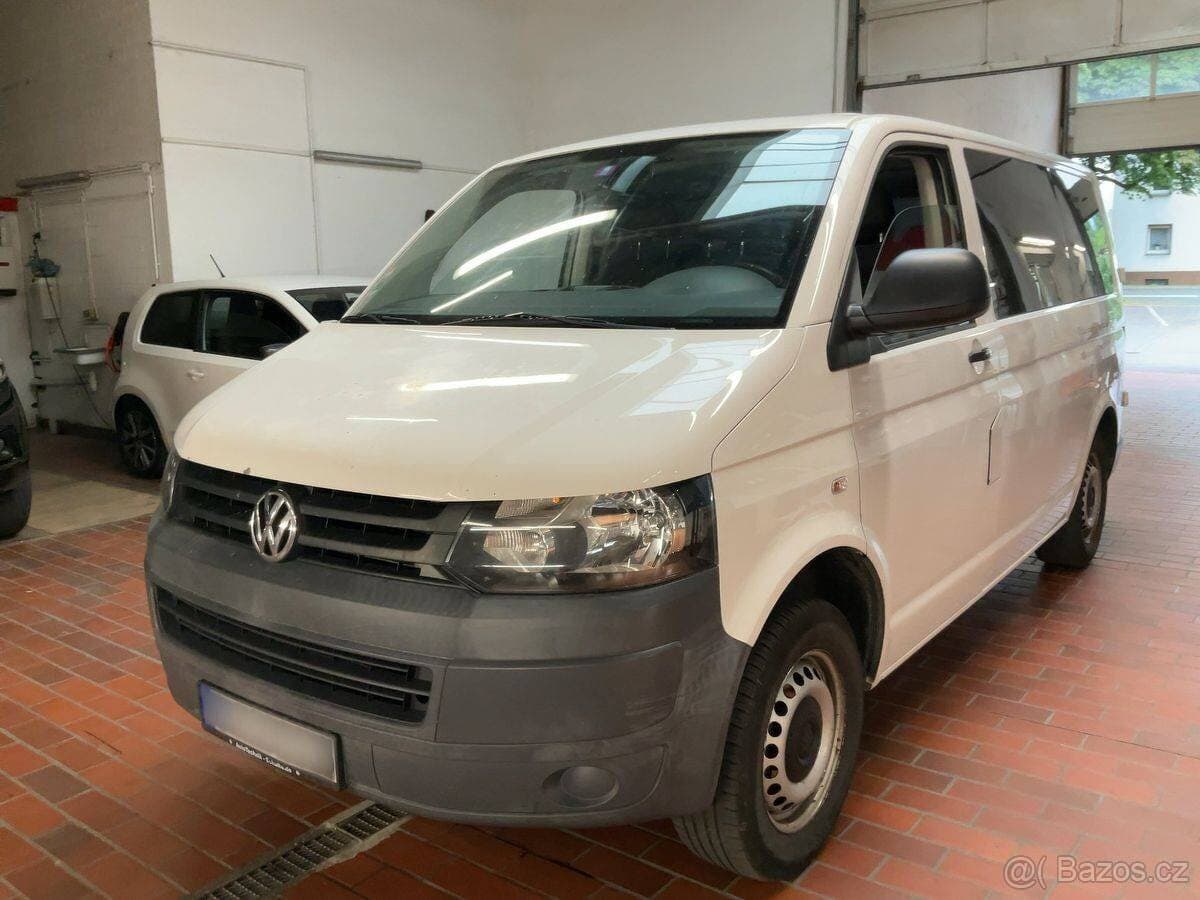 2012 Volkswagen CARAVELLE