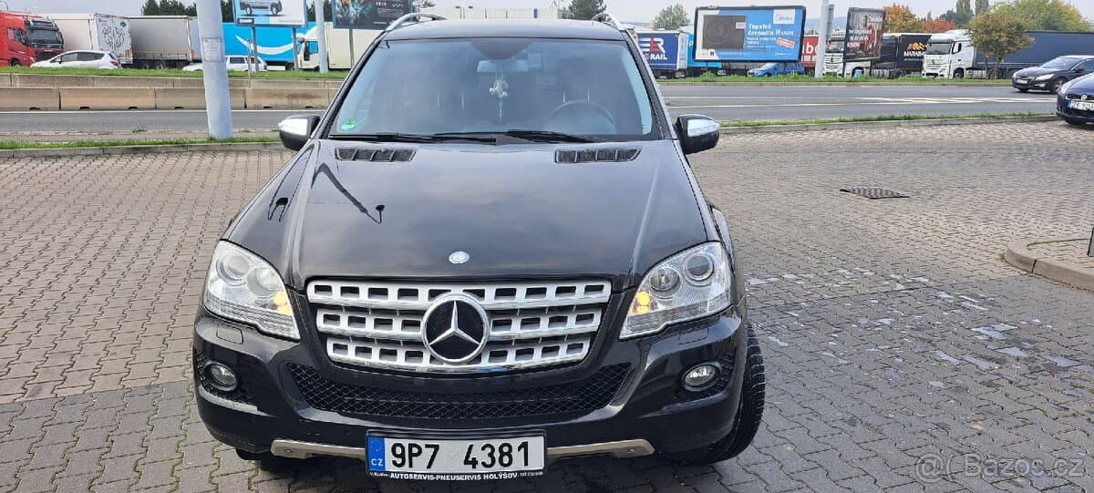 2009 Mercedes-Benz OSTATNÍ