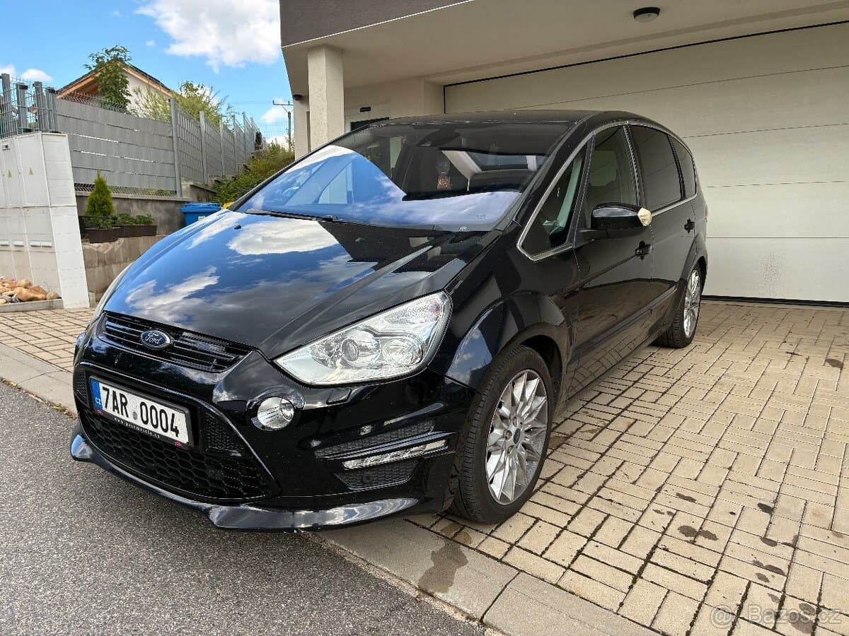 2014 Ford S-MAX