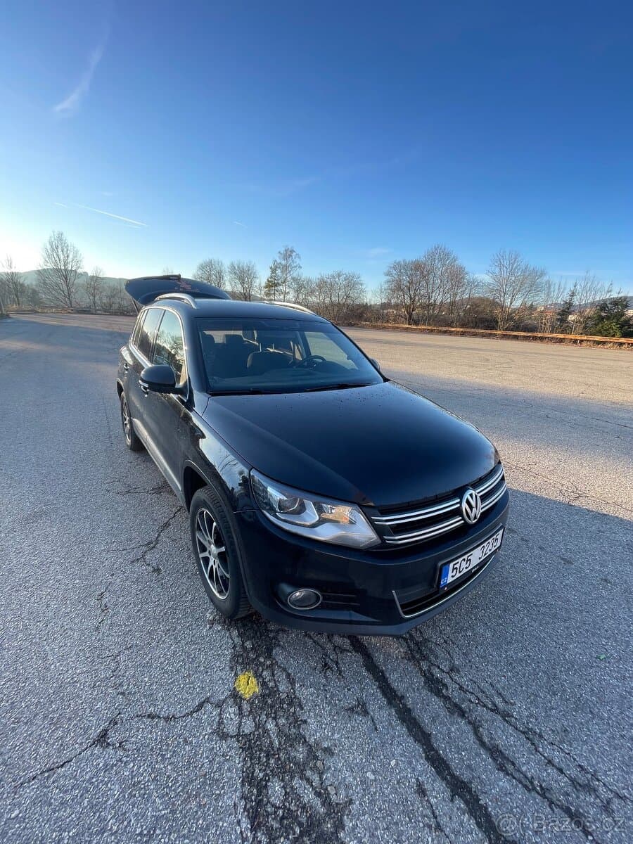 2012 Volkswagen TIGUAN