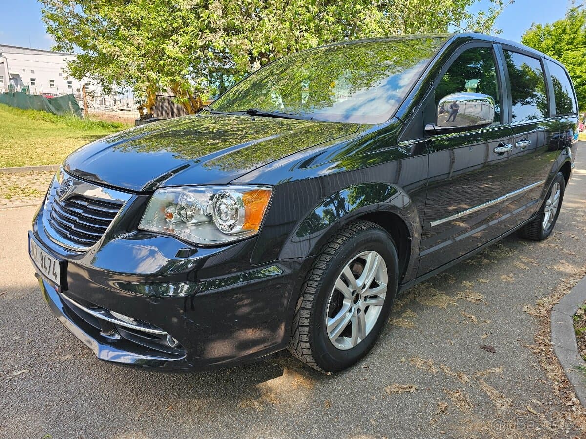 2014 Lancia VOYAGER