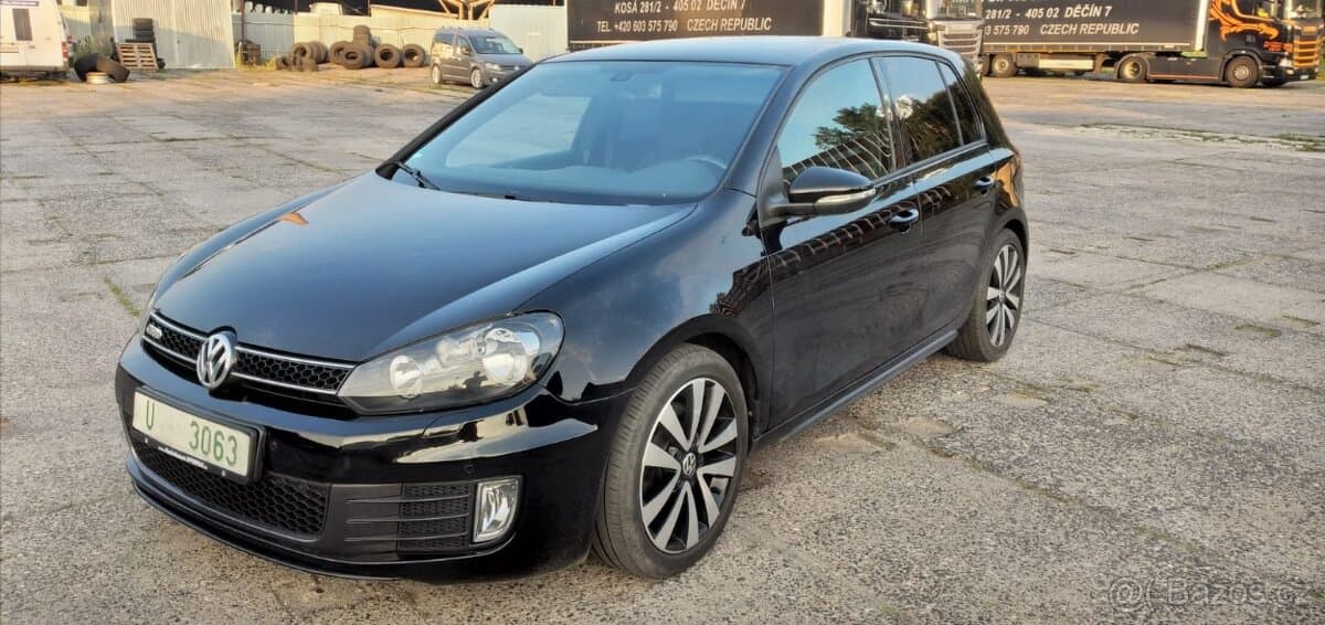 2012 Volkswagen GOLF