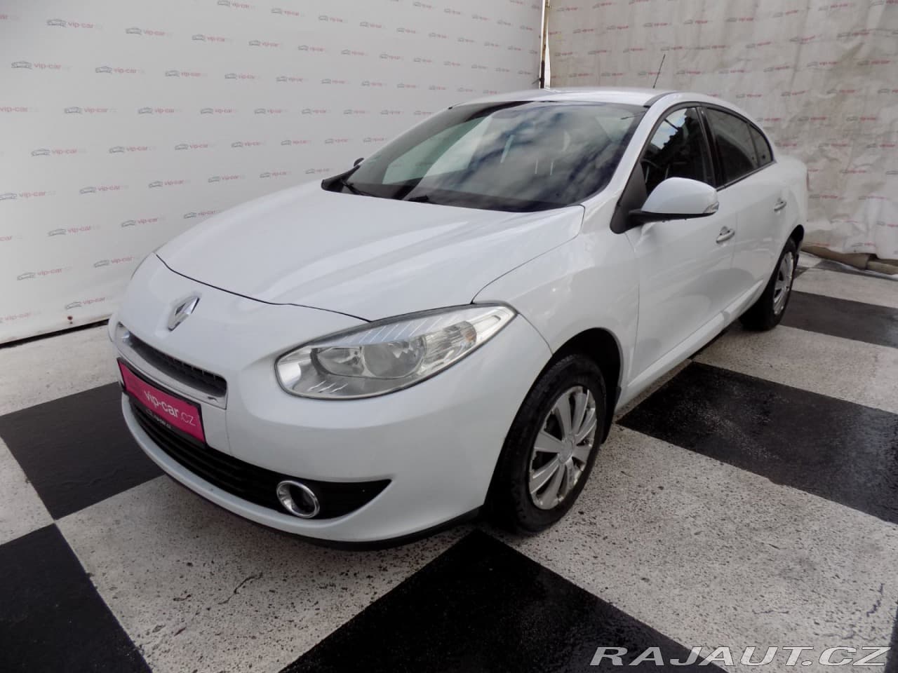 Renault Fluence 1.6i 16V/2.Maj.ČR/Klimati