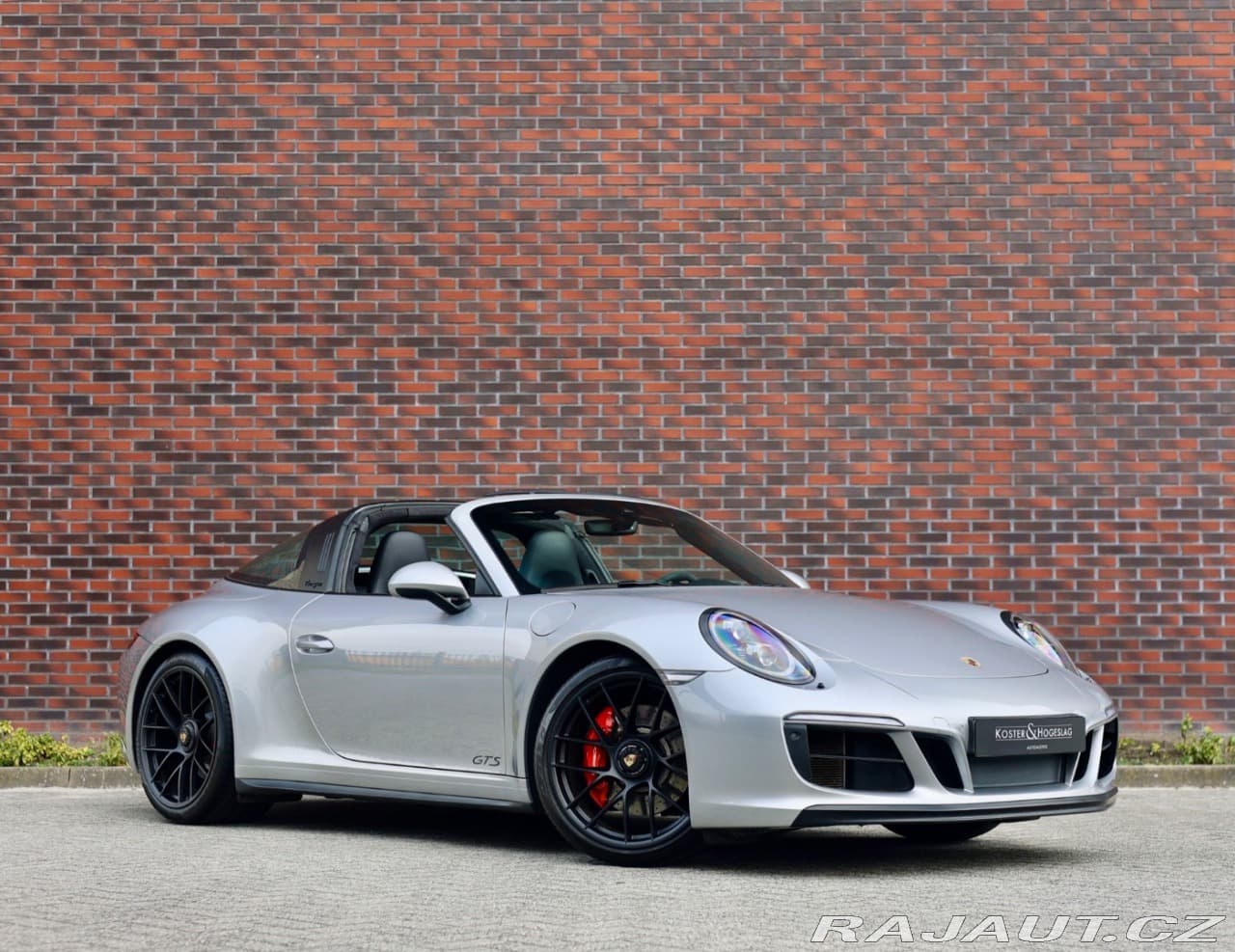 Porsche 911 Targa 4 GTS | Sport Chrono - B