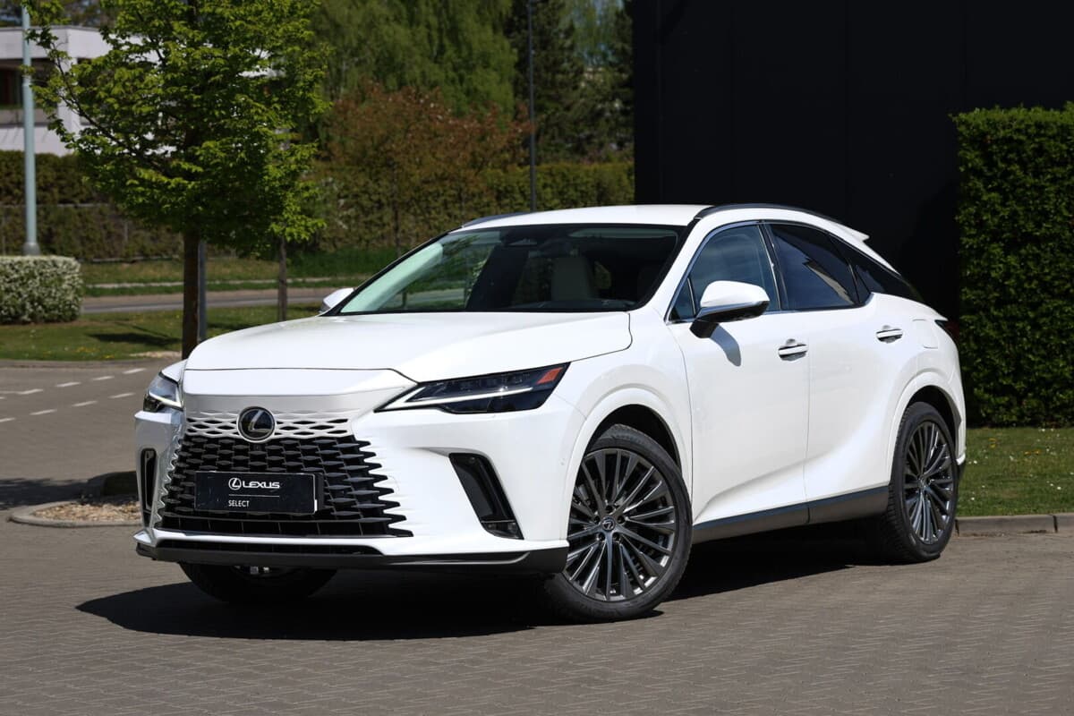 2025 Lexus OSTATNÍ