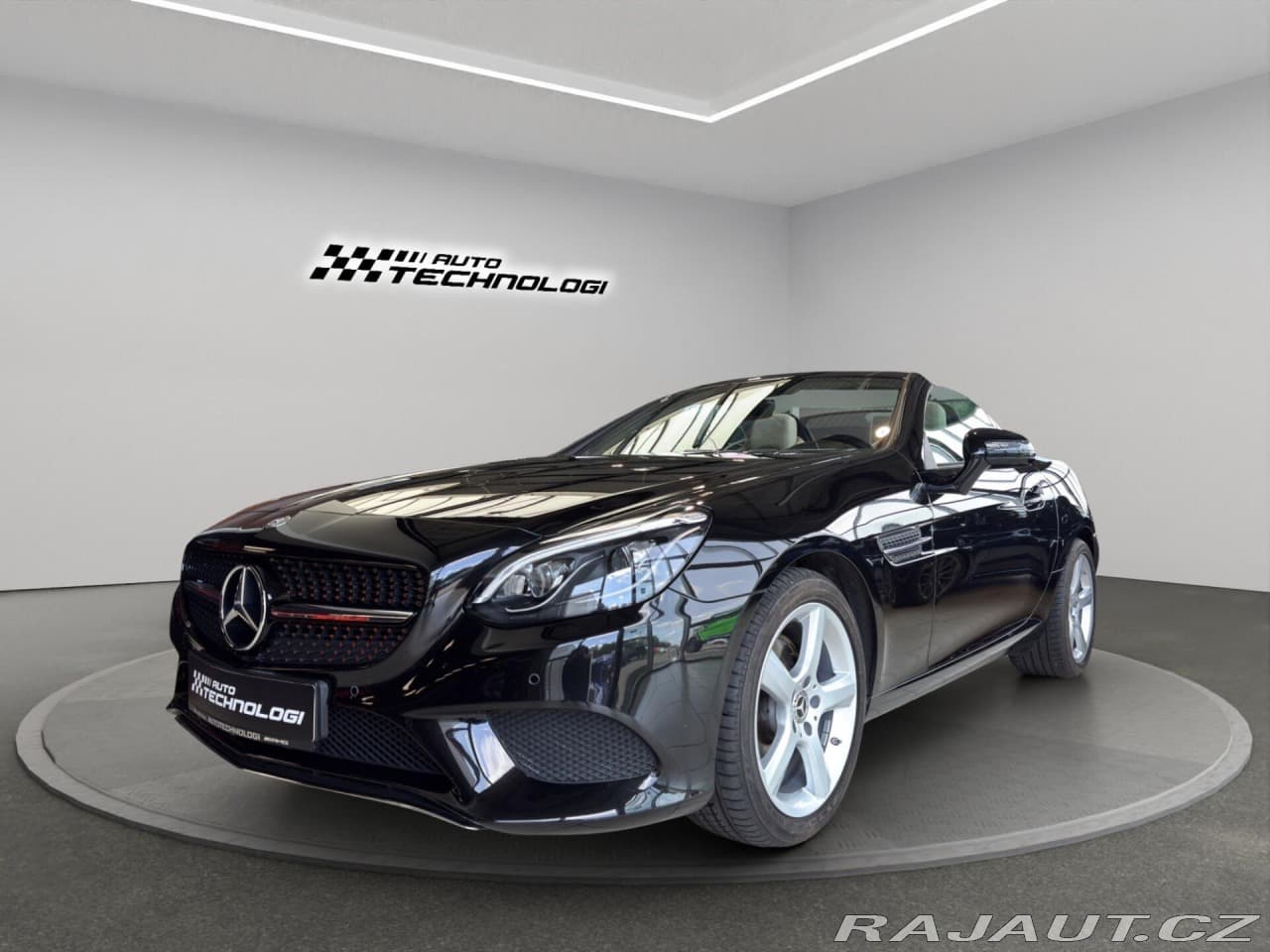 2017 Mercedes-Benz SLC