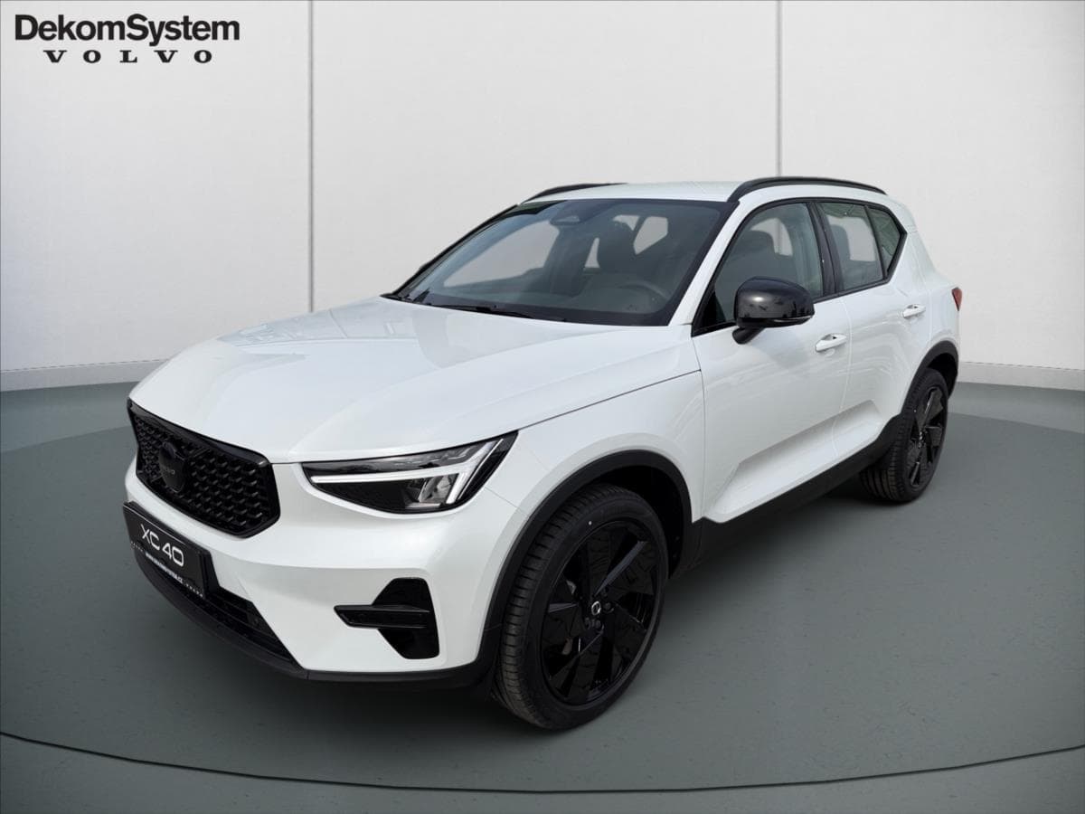 2026 Volvo XC40