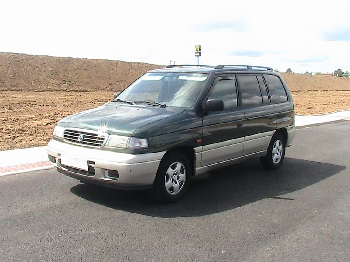 1999 Mazda MPV