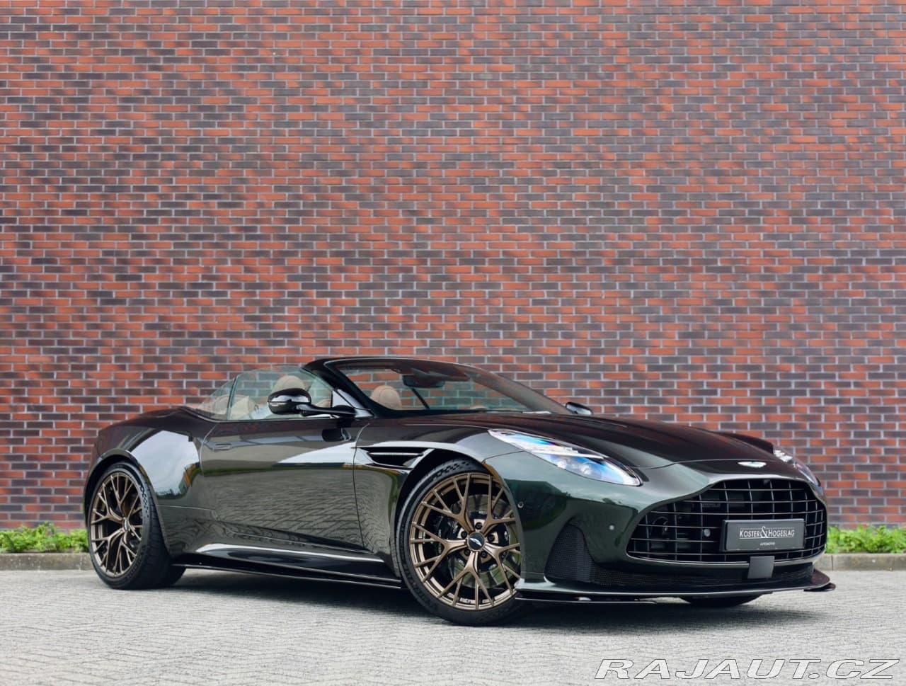 2024 Aston Martin DB12