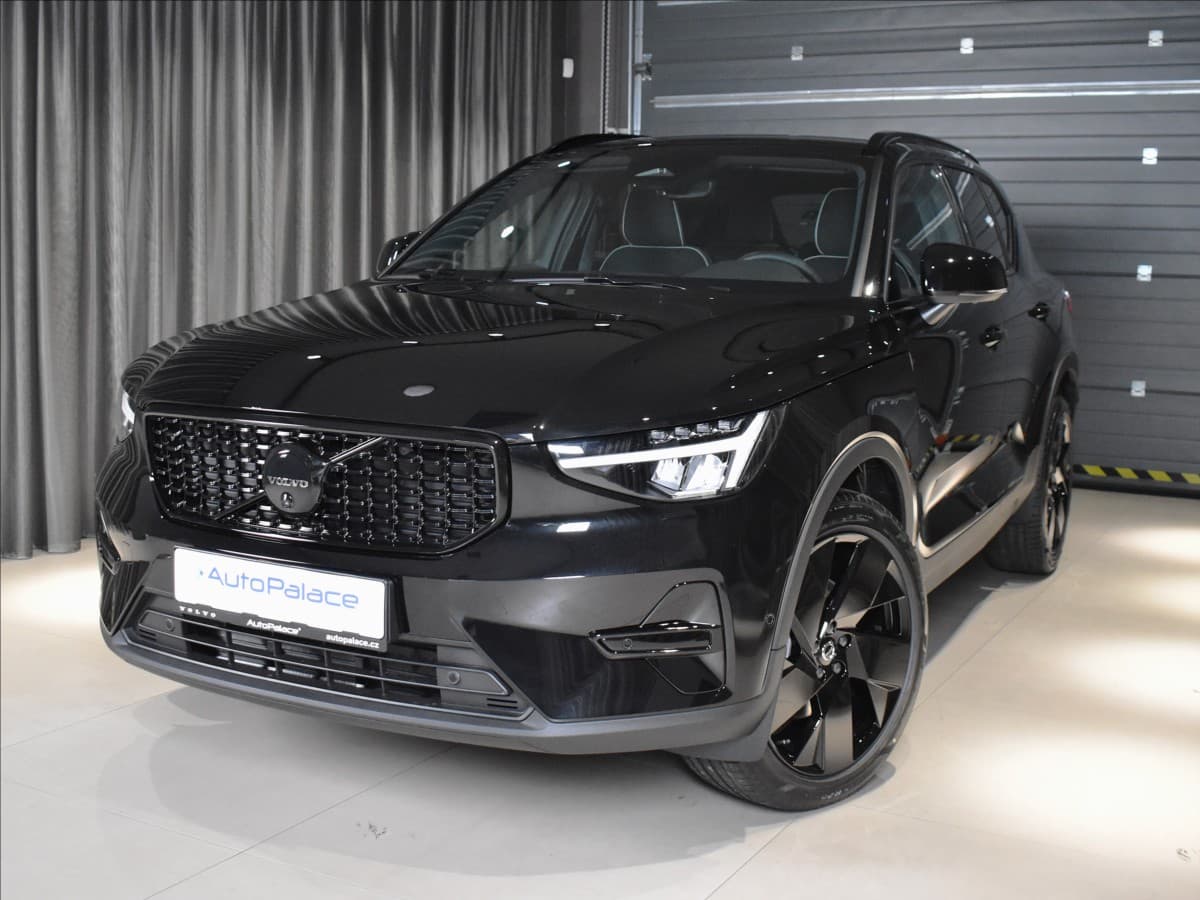 2026 Volvo XC40