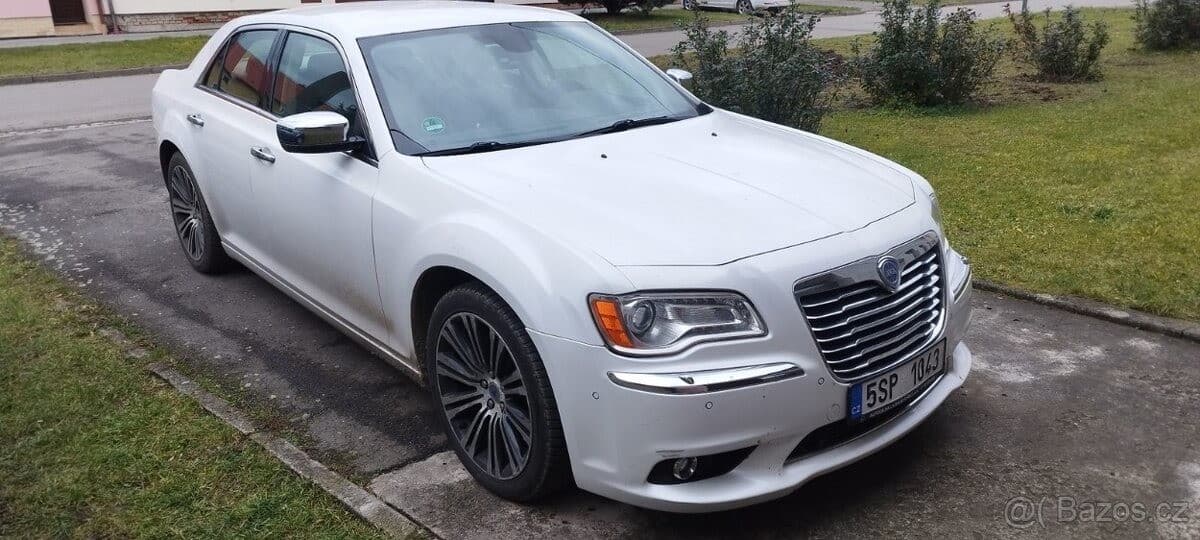 2012 Lancia THEMA