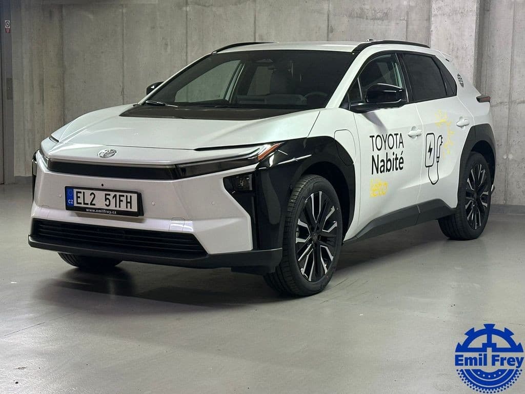 2026 Toyota bZ4X