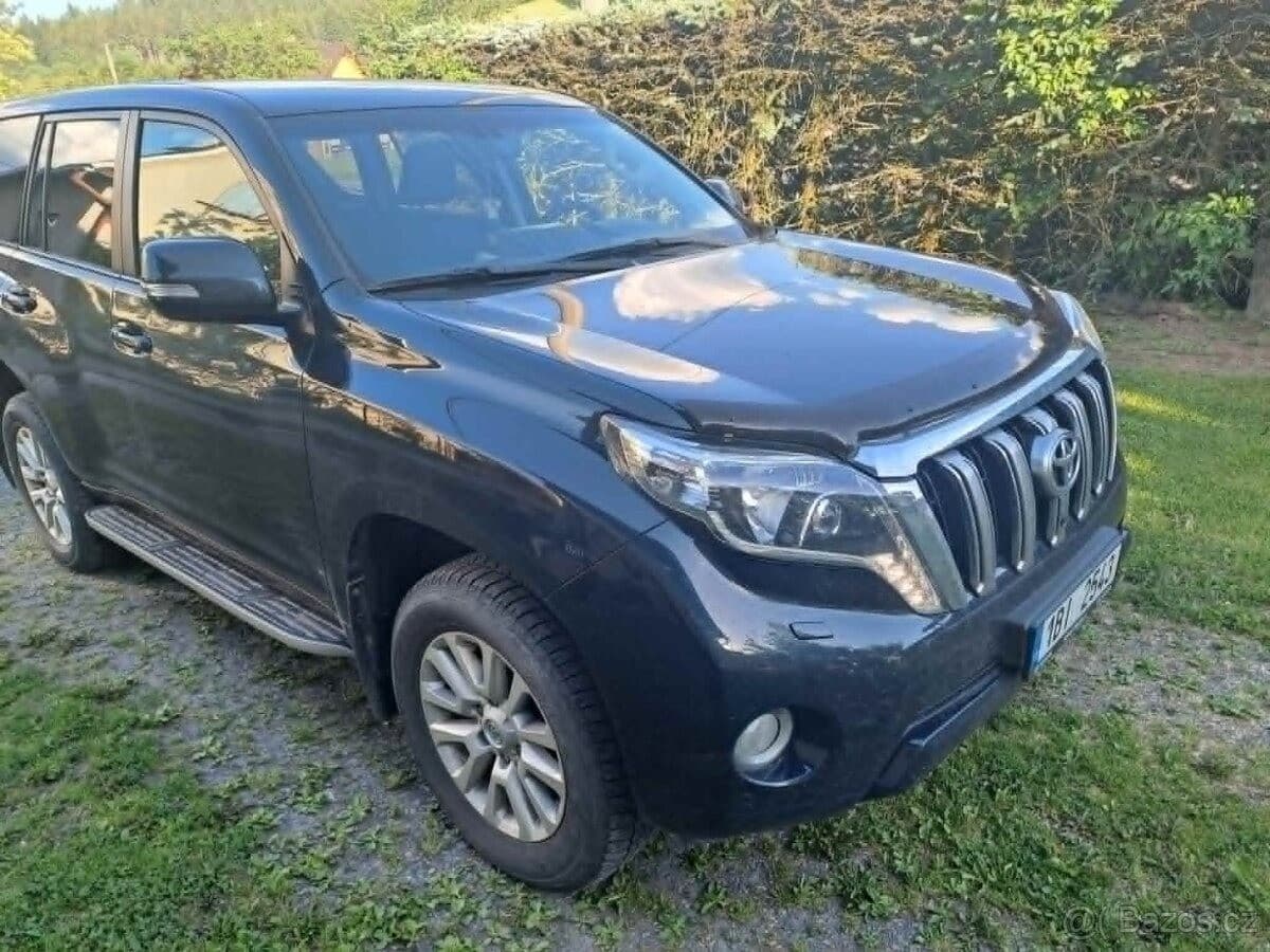 2015 Toyota LAND CRUISER