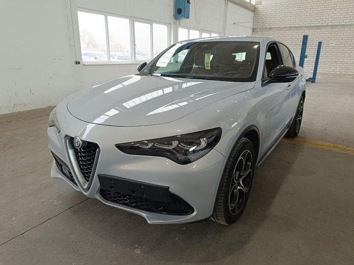 2024 Alfa Romeo STELVIO