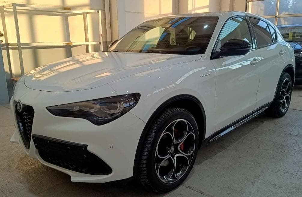 2024 Alfa Romeo STELVIO