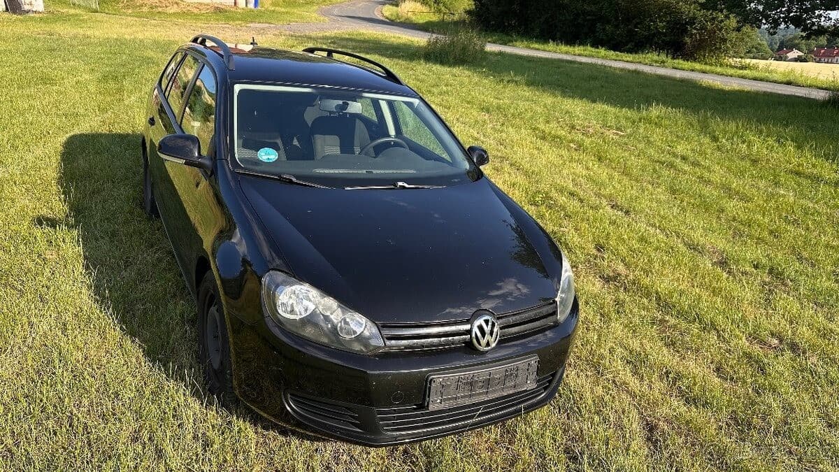 2010 Volkswagen GOLF
