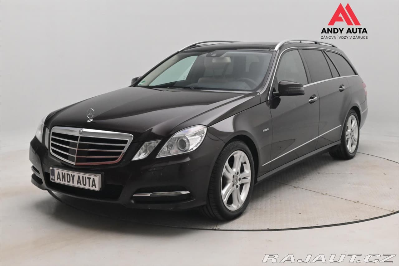 2010 Mercedes-Benz E-CLASS