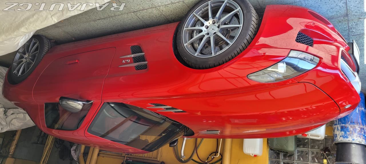 2011 Mercedes-Benz SLS