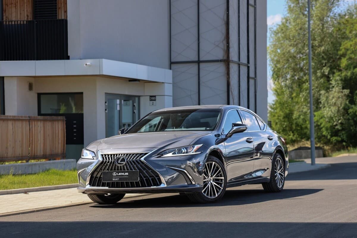 2025 Lexus OSTATNÍ
