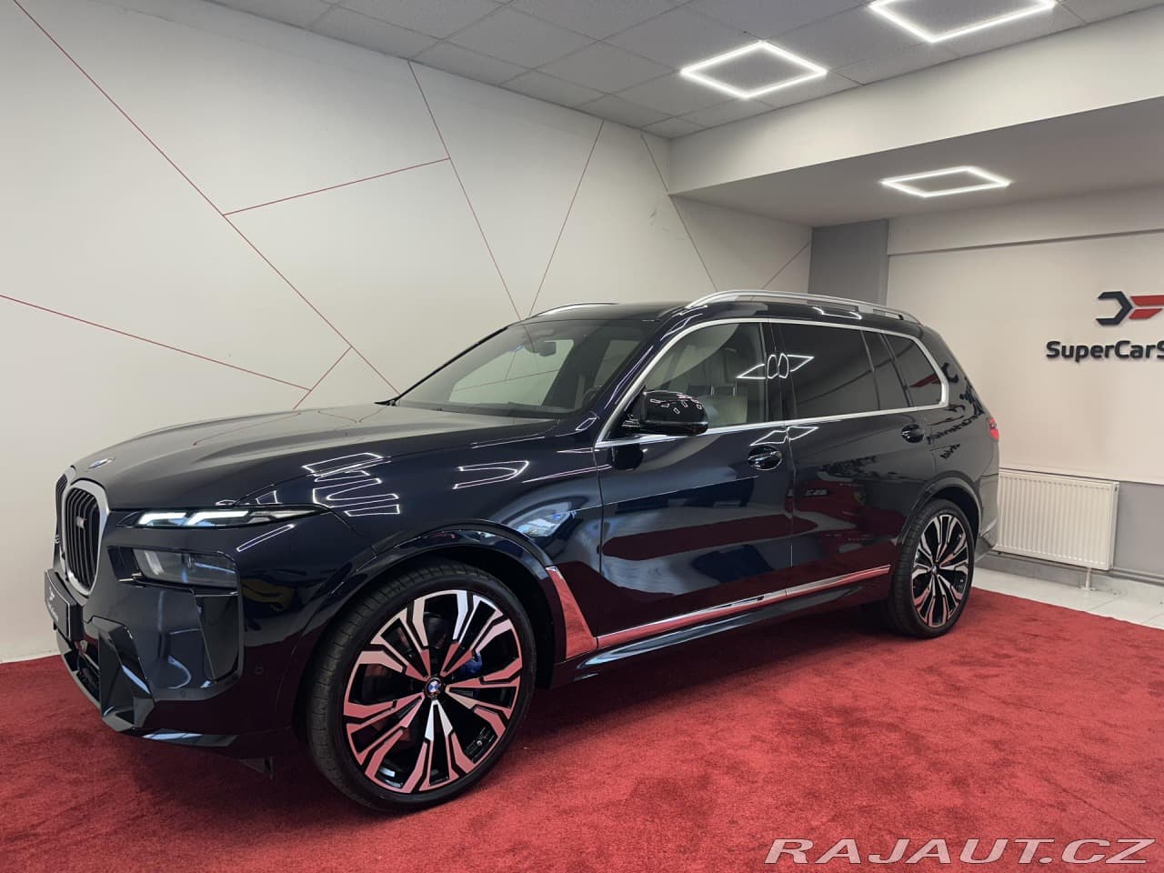 2023 BMW X7