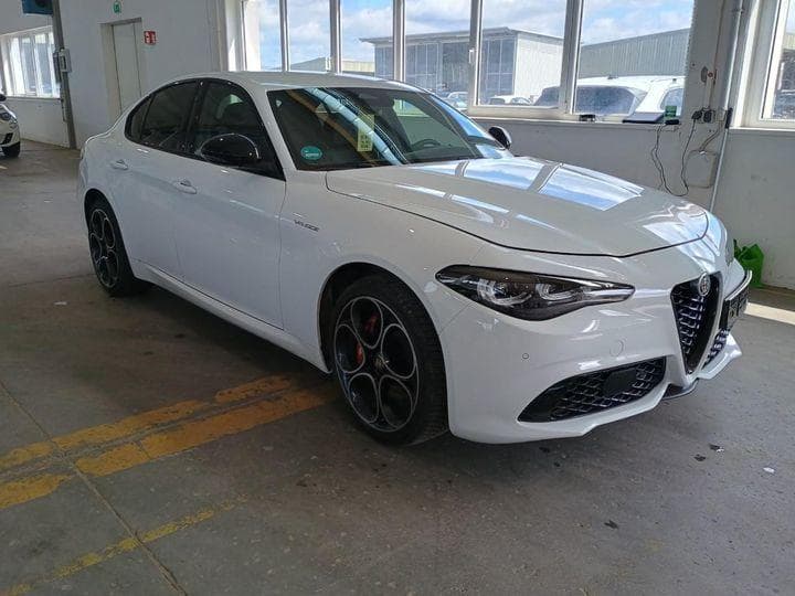 2025 Alfa Romeo GIULIA