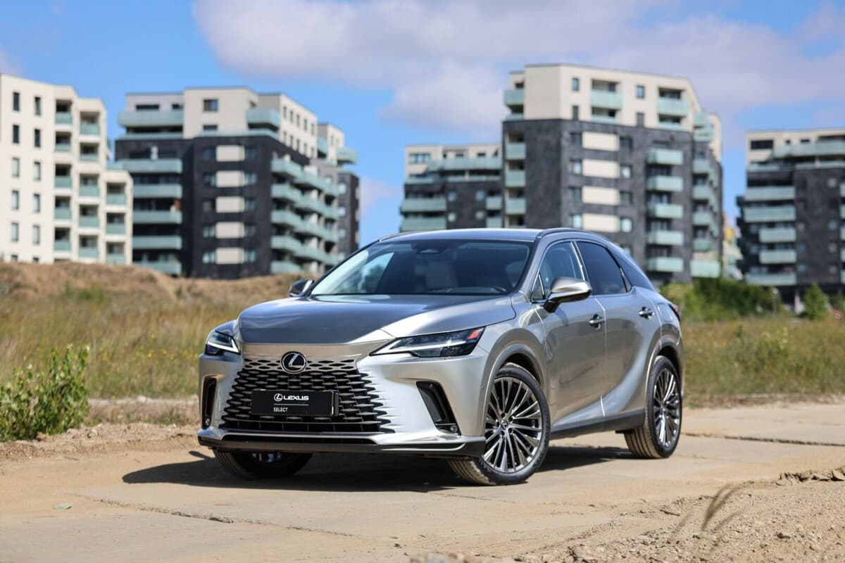 2025 Lexus OSTATNÍ